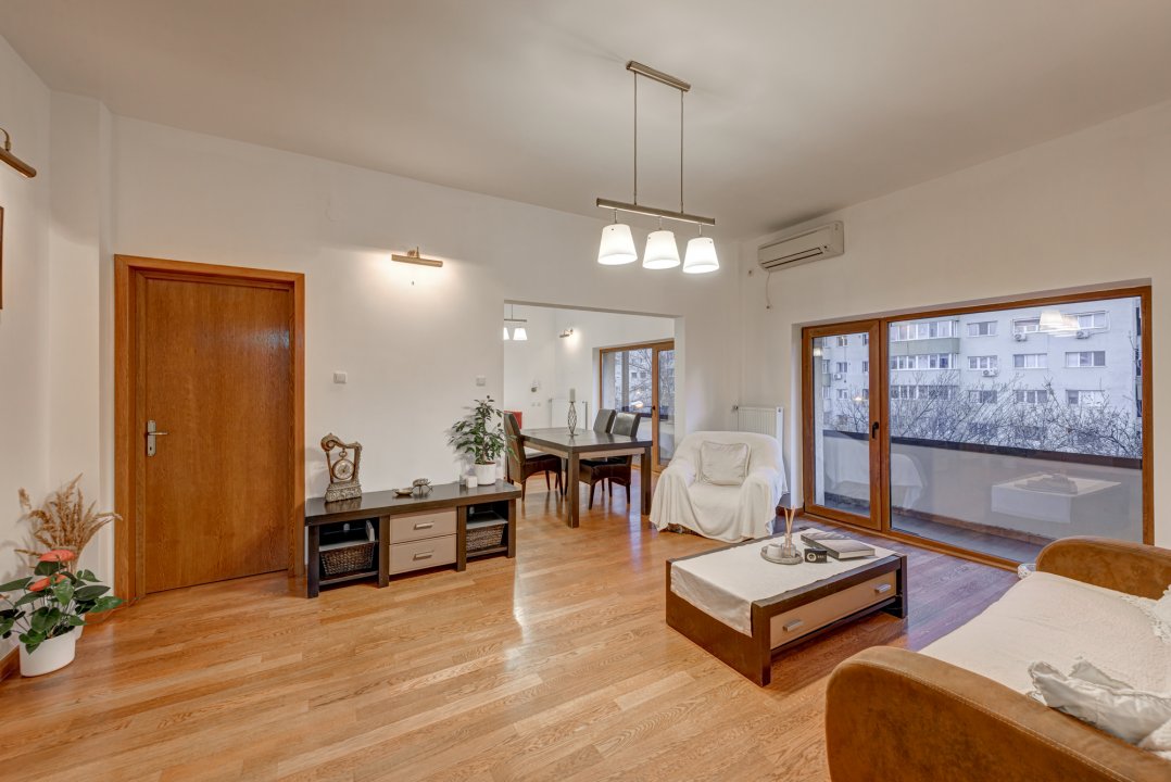 Apartament spatios de 3 camere excelent pozitionat, Bd. Titulescu - Banu Manta! 