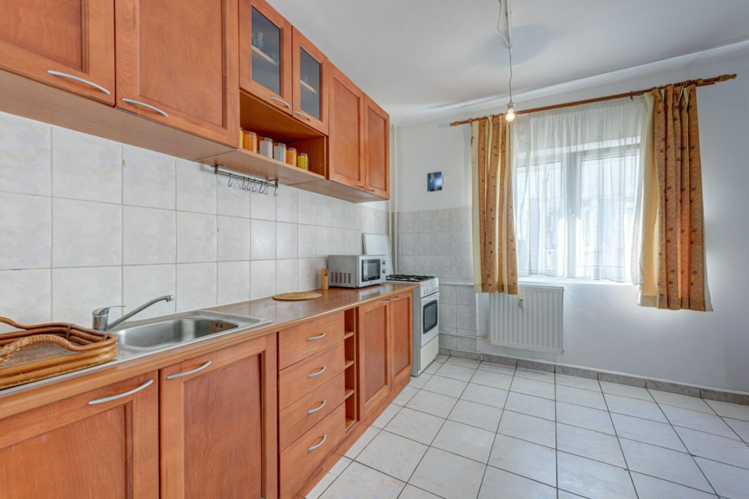 Apartament luminos de 3 camere, Decebal - Theodor Sperantia!