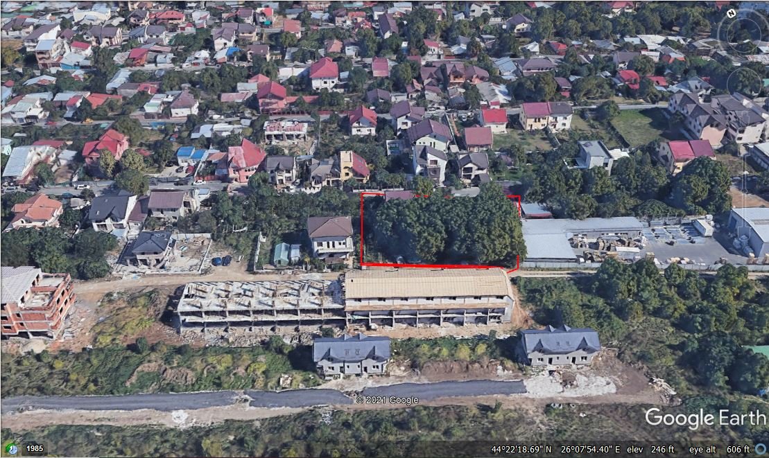 Teren construibil , deschidere 40 m , se poate dezmembra 