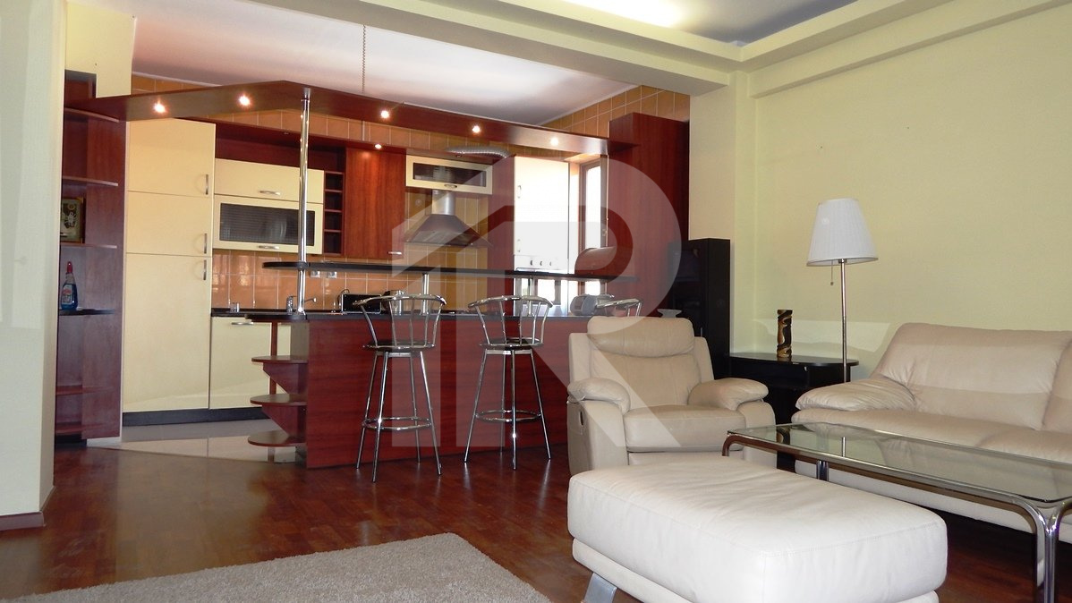 Apartament inchiriere 3 camere cu terasa Aviatorilor