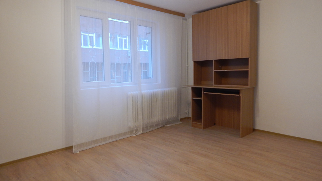 apartament 3 camere Drumul Taberei