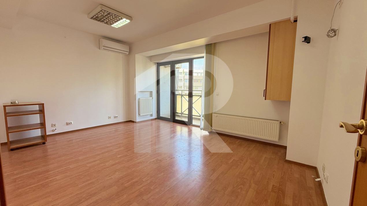 Spatiu birouri zona Mihalache - Turda in imobil mixt, 4 camere, 155 mp, 7 eur/mp