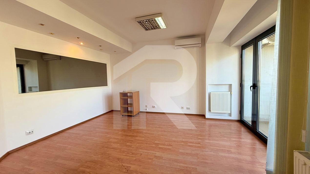 Spatiu birouri zona Mihalache - Turda in imobil mixt, 4 camere, 155 mp, 7 eur/mp