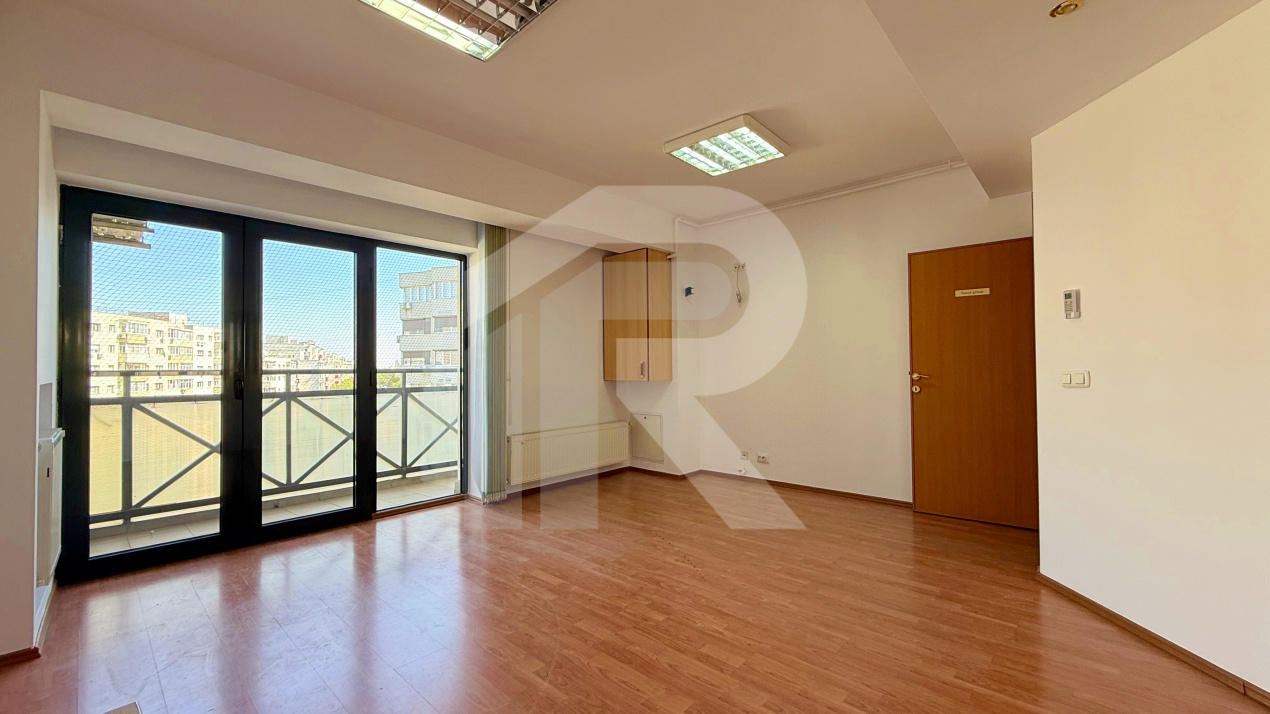Spatiu birouri zona Mihalache - Turda in imobil mixt, 4 camere, 155 mp, 7 eur/mp