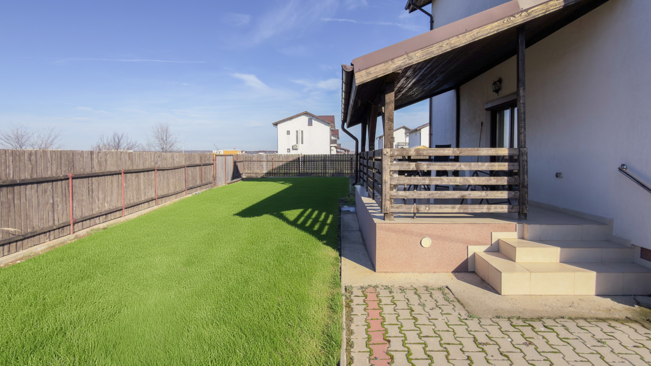 Vila vanzare Sabareni , teren 1876 mp