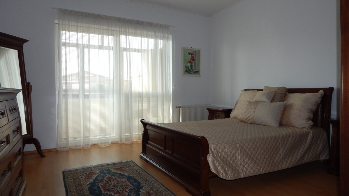 Apartament inchiriere 5 camere Primaverii