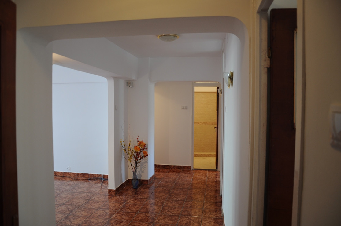 apartament inchiriere 4 camere Titulescu -