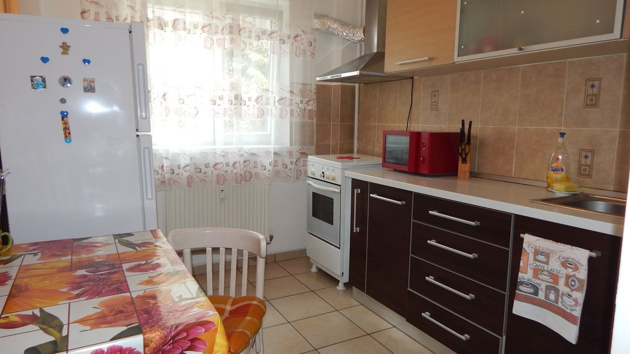 Apartament 3 camere inchiriere Sebastian , comision 0%.